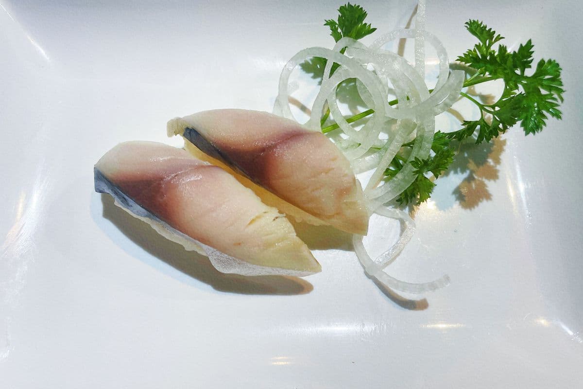 Mackerel (Saba) Sushi (2 pcs)