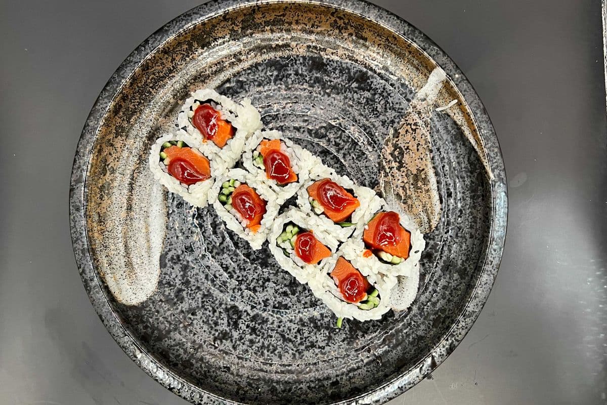 Spicy Salmon Roll