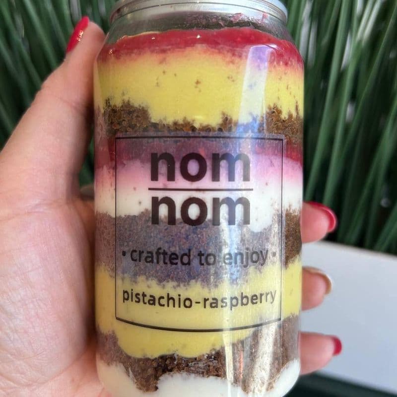 Pistachio-raspberry Nom-Nom (frozen)