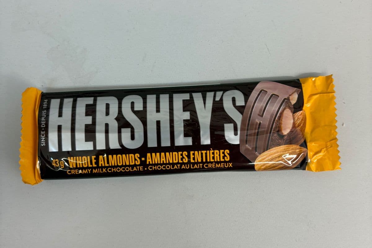 HERSHEY's Almond