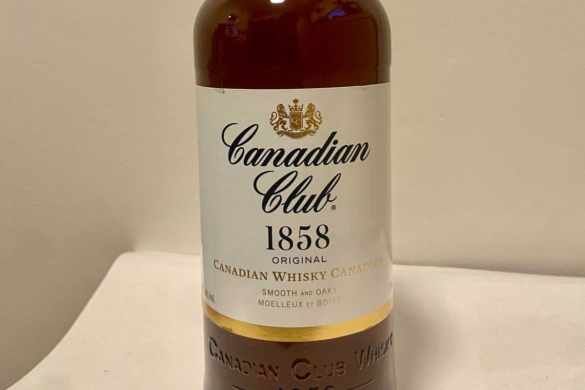 CANADIAN CLUB - 750 ML (1 x 750 ML)