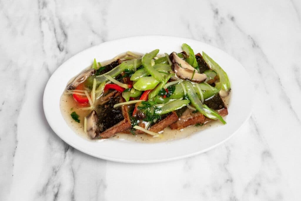 E3. Steamed Veggie Fish