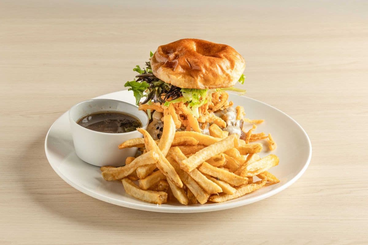 FRENCH ONION BURGER
