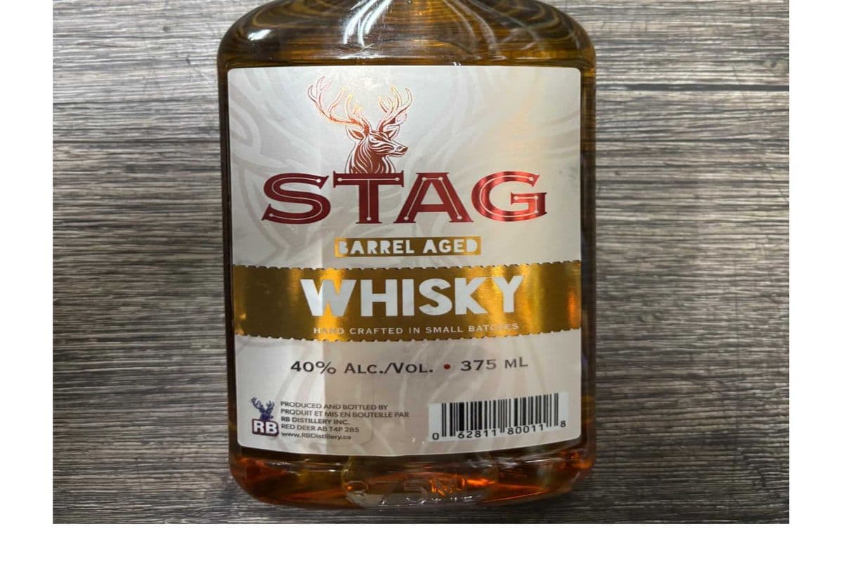 STAG WHISKEY 375 ML (1 x 375 ML )