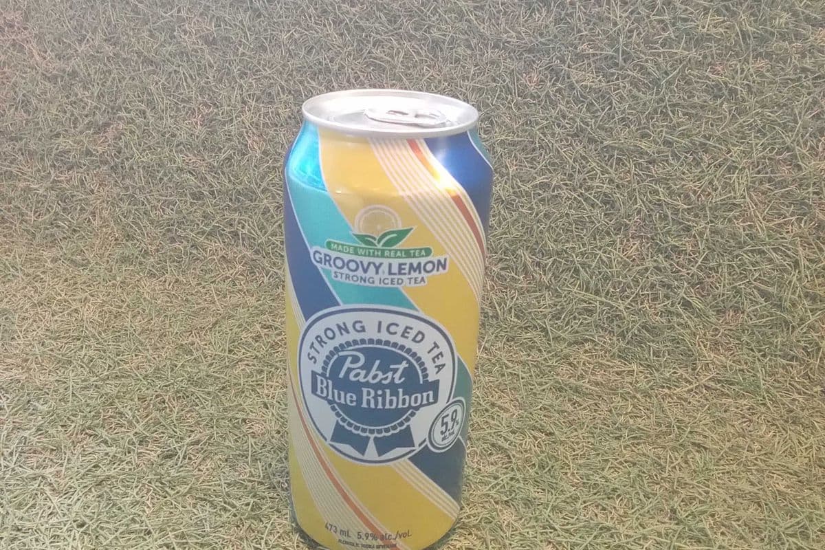 Pabst Blue Ribbon Groovy Lemon Strong Iced Tea (1 x 473 ml)