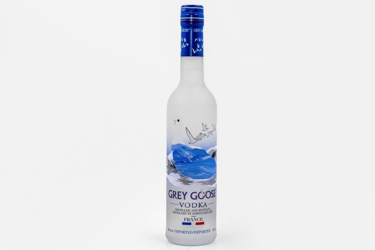 Grey Goose Vodka (375 ml) (1 x 375ml)