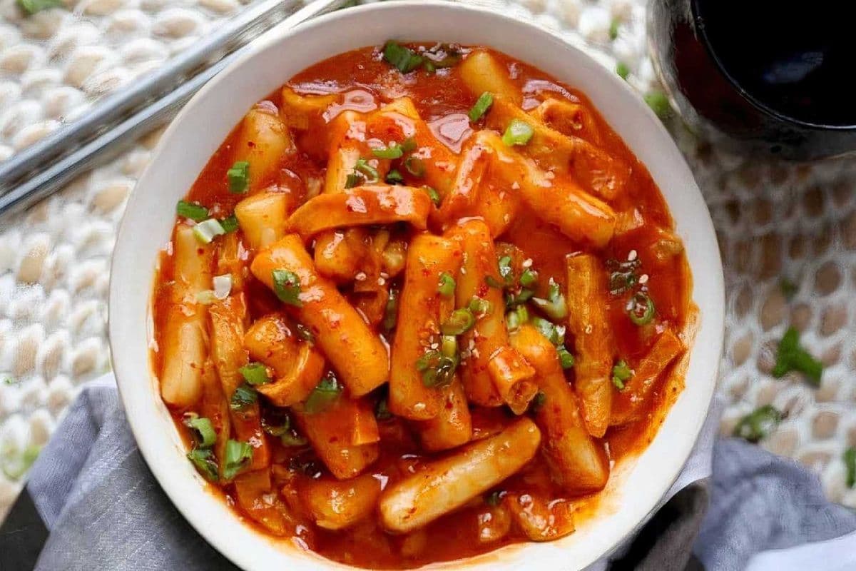 Tteokbokki (떡볶이)