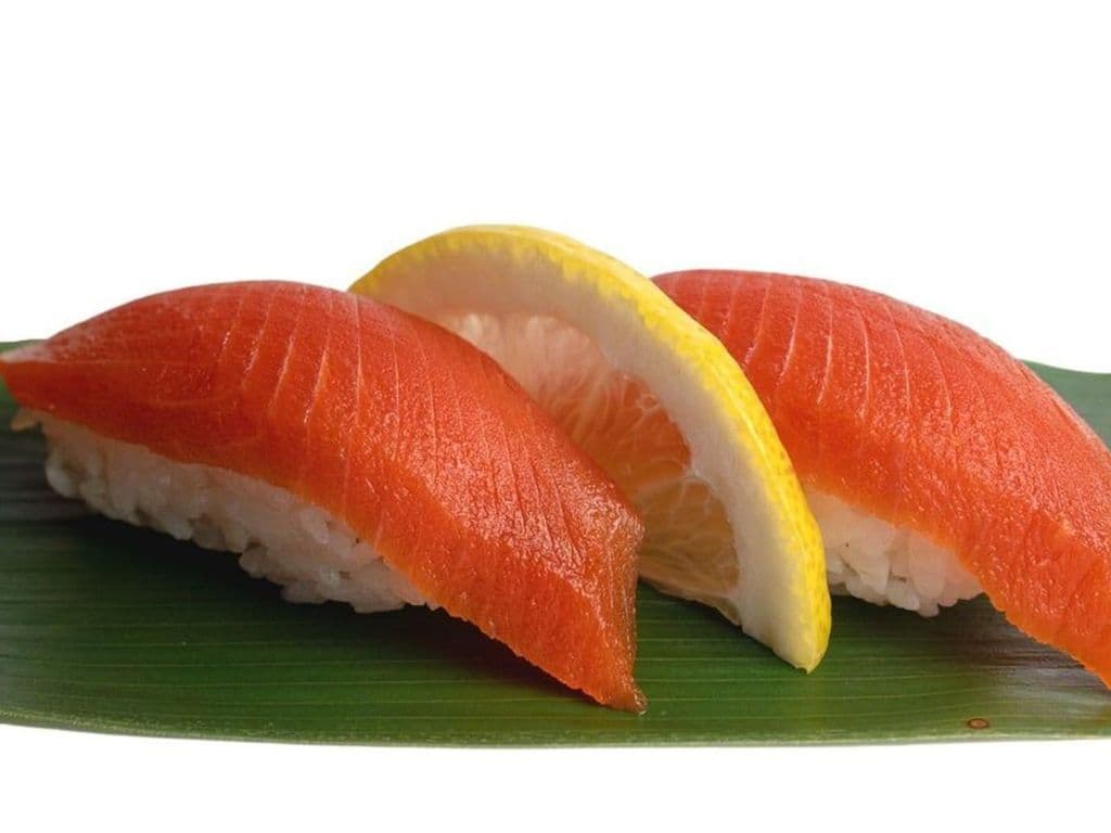 Wild Salmon Sushi (2 pcs)