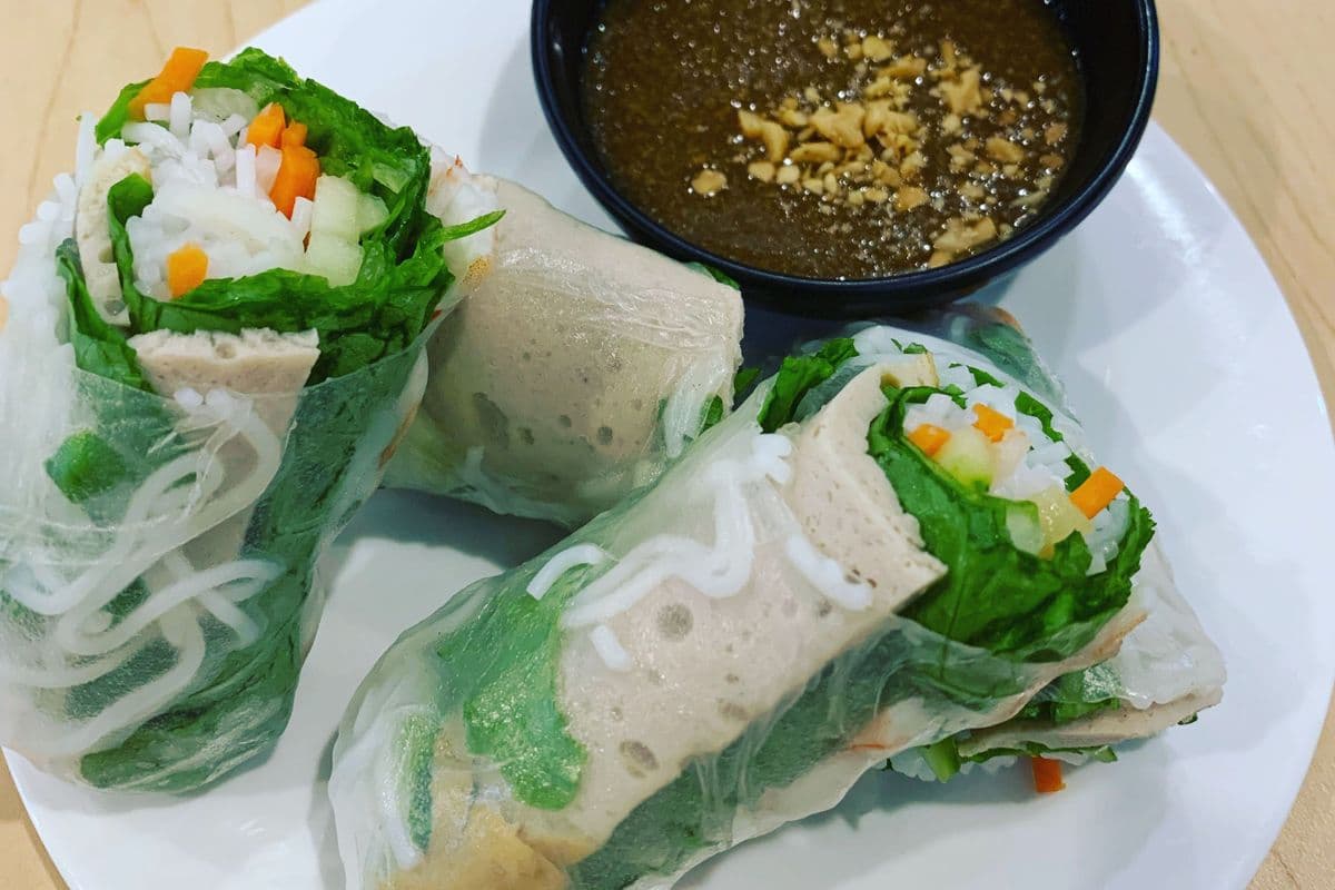 A2-A. Fresh Salad Rolls-春卷配蝦同卷-Gỏi Cuốn Tôm Chả (2 pcs)