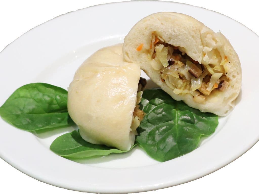 D32 Steamed Bun 素菜包 (2PCS)