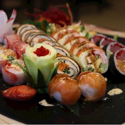 Maki petits rouleaux thon epicée / Spicy Tuna Maki Small Rolls