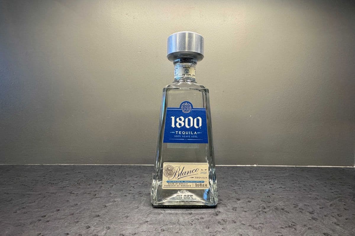 1800 Silver Tequila 750ml Bottle (1 x 750ml)