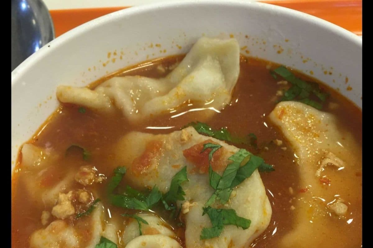Momo Soup Veggies (V+)