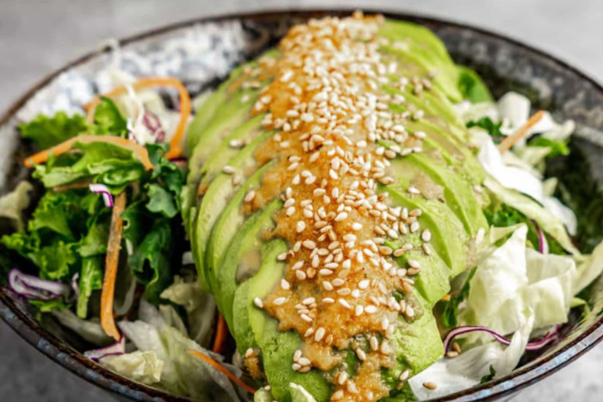 Avocado Salad (Salat le Tau)