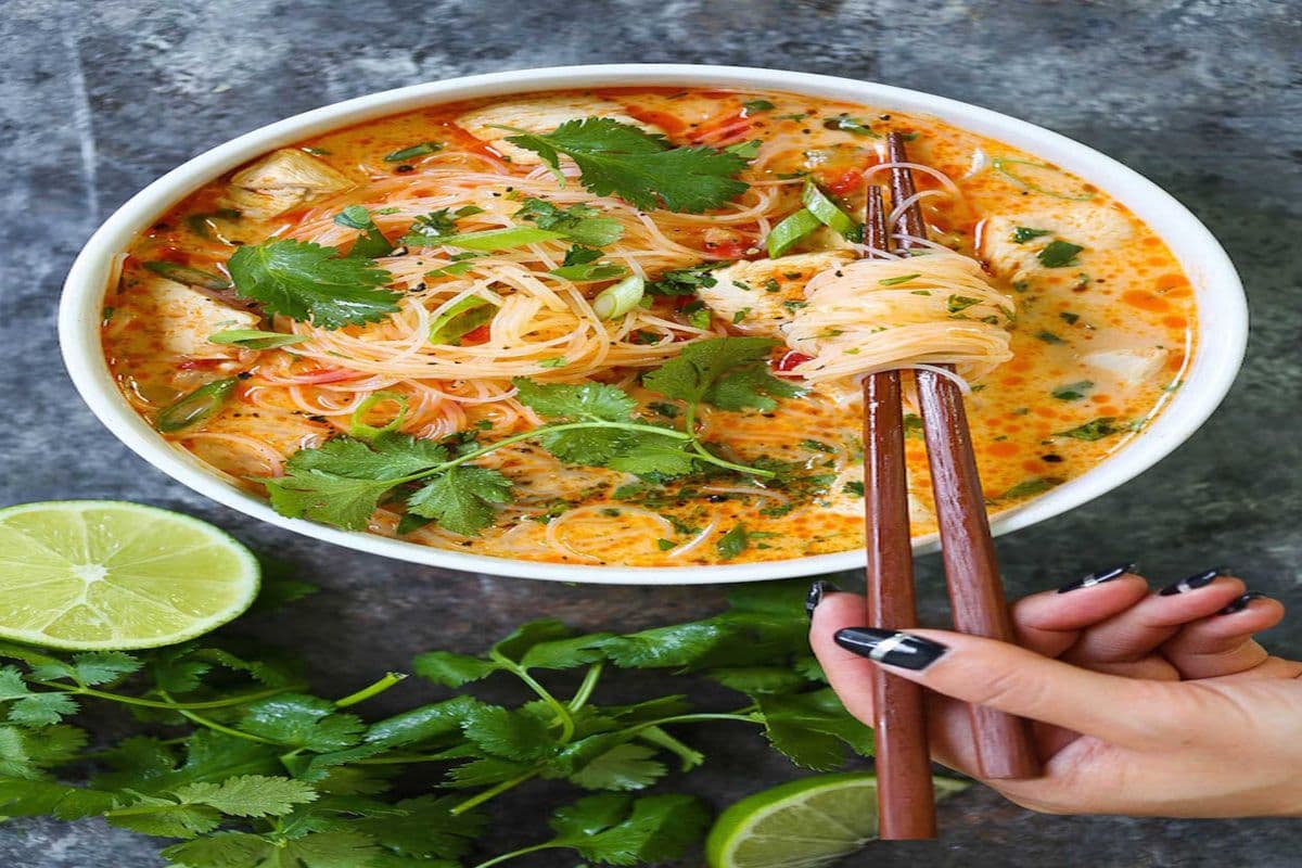 22. Curry Rice Noodle Soup with Chicken