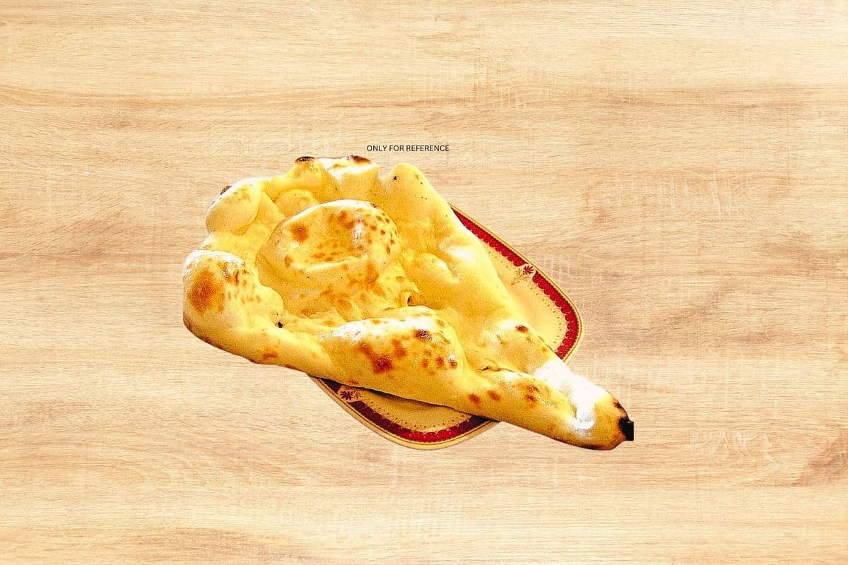 Naan (8”-9” DIAMETER, 2 HALF PIECES)