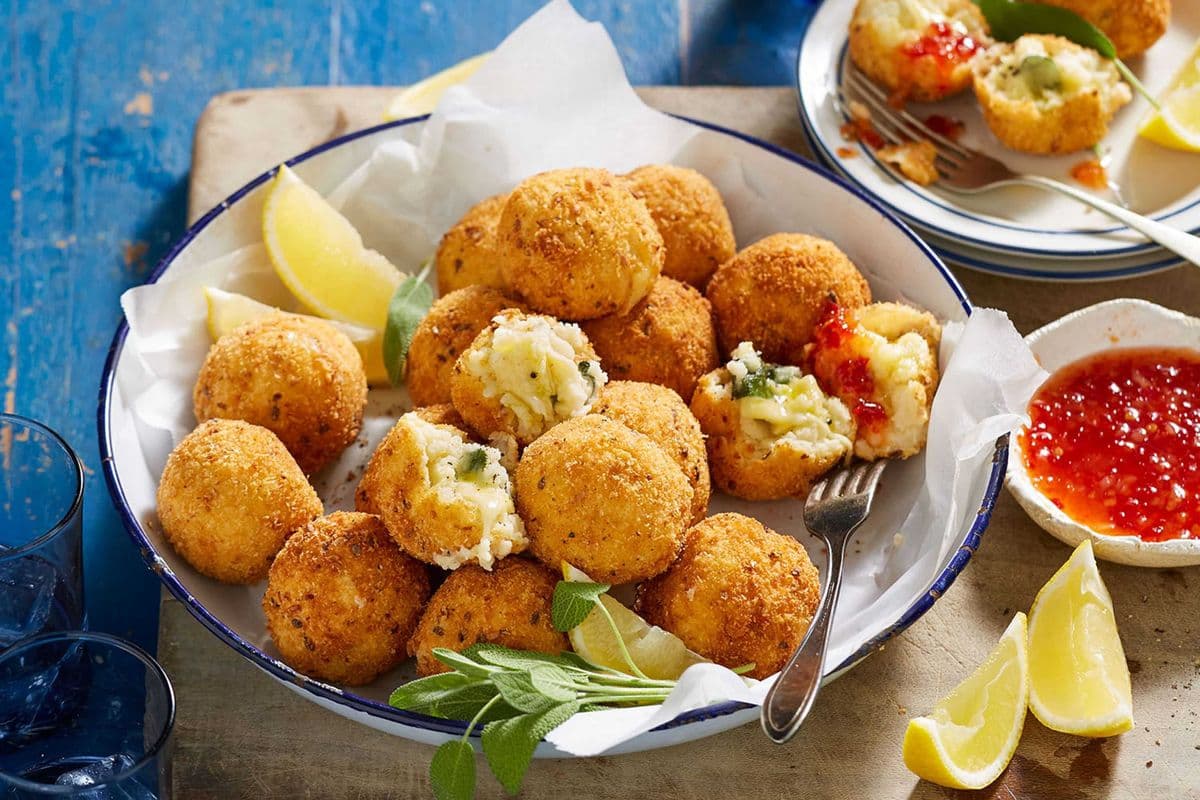 Broccoli Cheddar Poppers