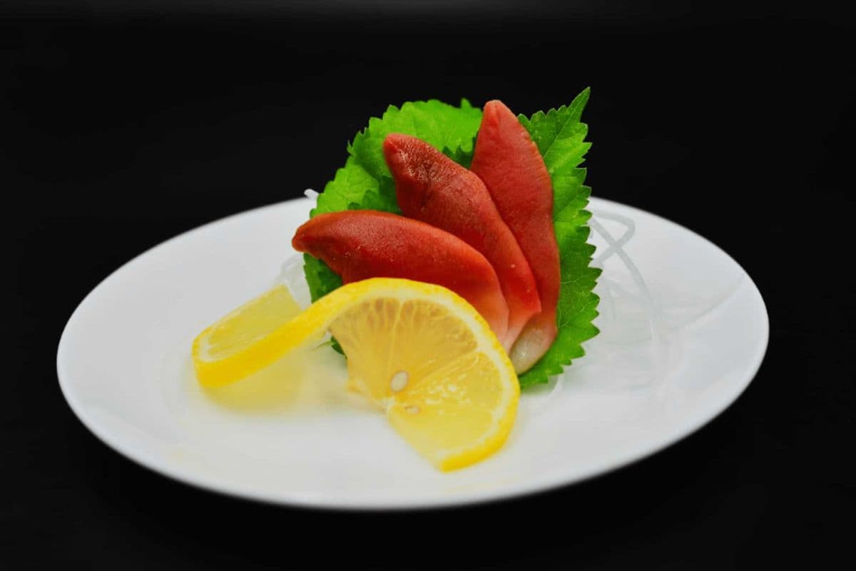 Surf Clam Sashimi 3pcs