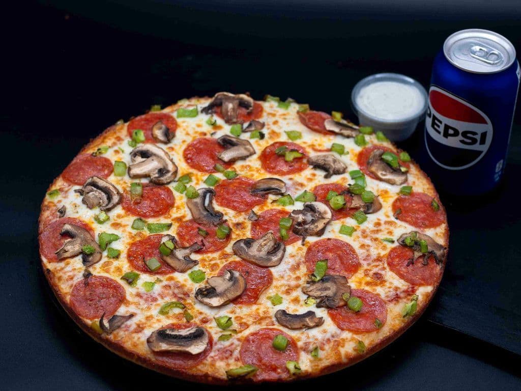 WOW Medium ANY 3 Toppings Pizza SPECIAL