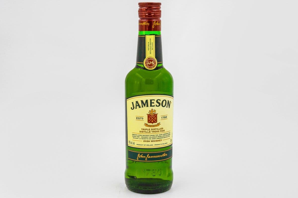 Jameson Irish Whiskey (1 x 200ml)