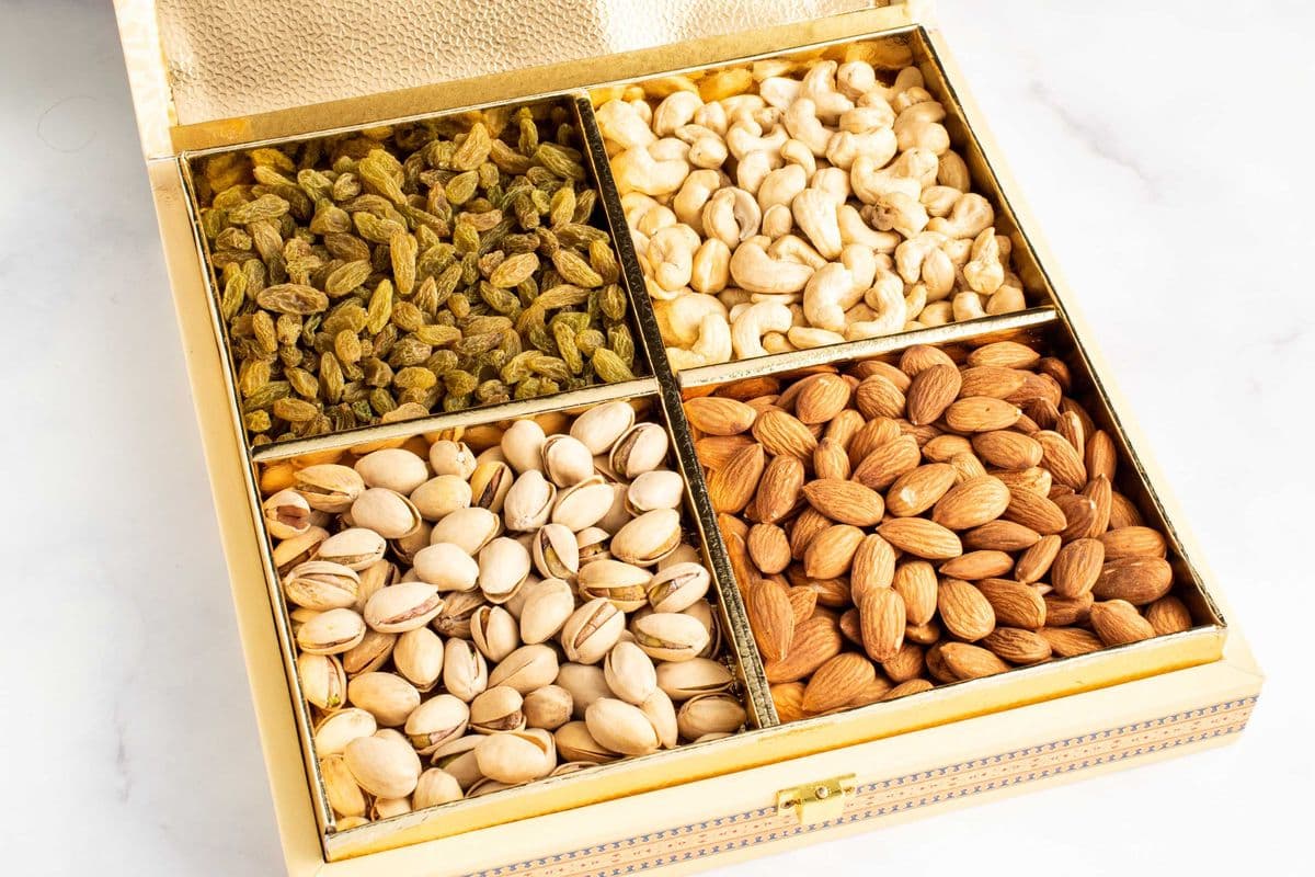 Yellow Snow Flake Square - Dry Fruit Box