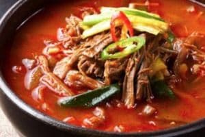 18. 육개장辣牛肉汤 Spicy Beef Stew
