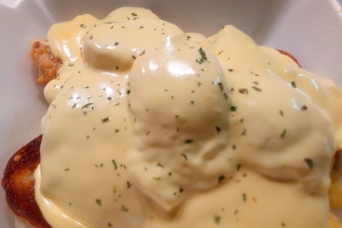 Eggs Benedict Rainbow's Way