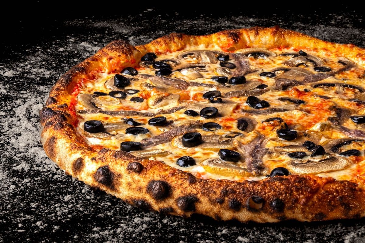Medium Napoli Pizza