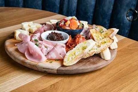 CARNE + FORMAGGIO - Small (2-4 People)
