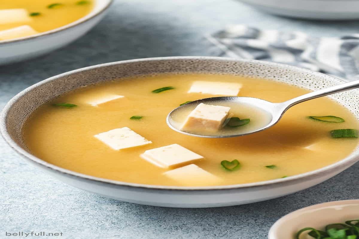 Hot Japanese Miso Soup (230 ml)
