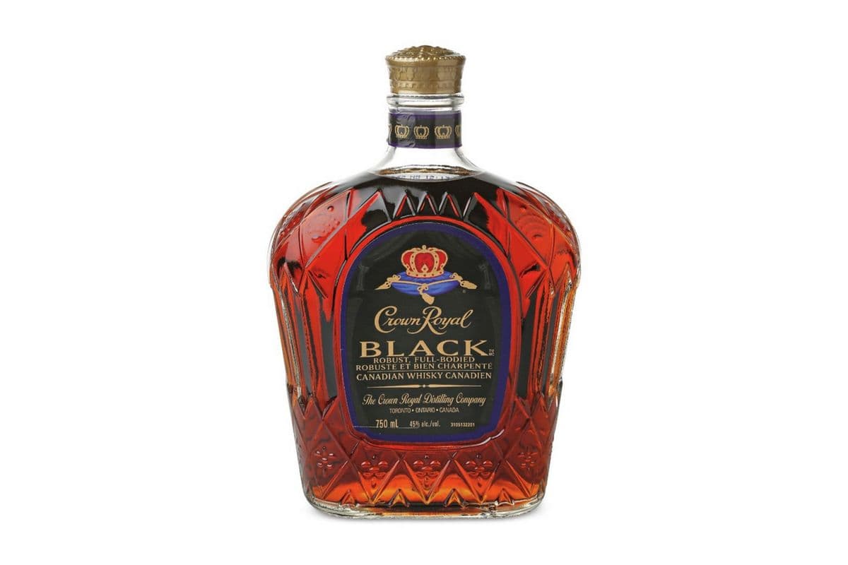 CROWN ROYAL BLACK (750ML) (1 x 750ML)