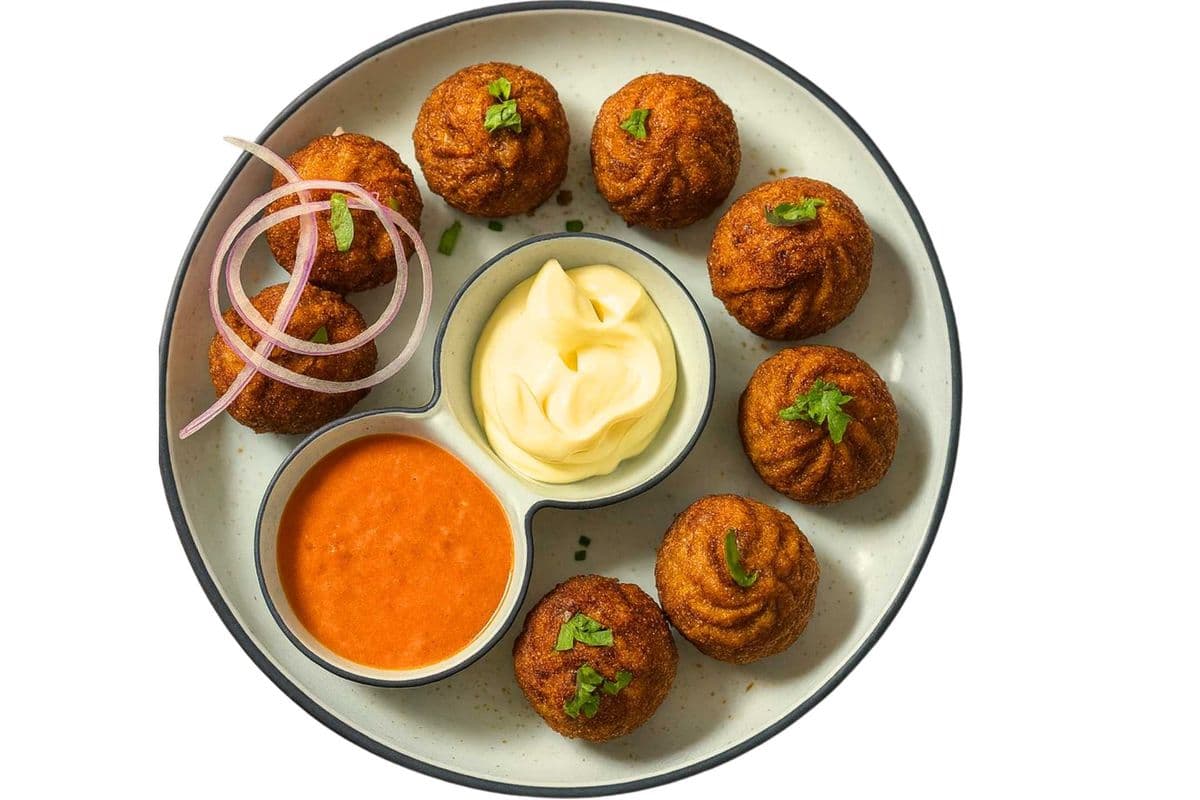 Kurkure (Crispy) Soya Veg Momos (8 Pcs)