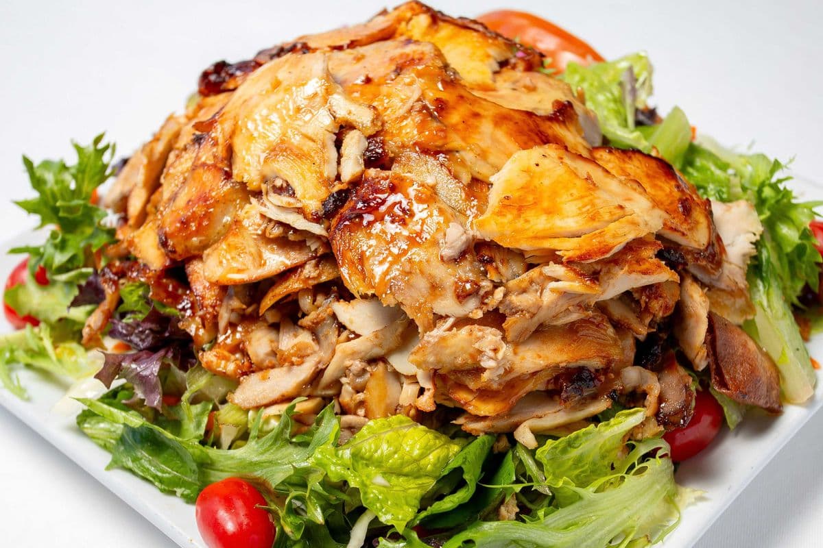 Large Shawarma Salad - 8" round plate