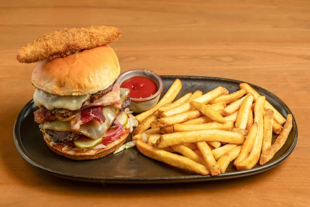 J’s Extreme Beef Burger