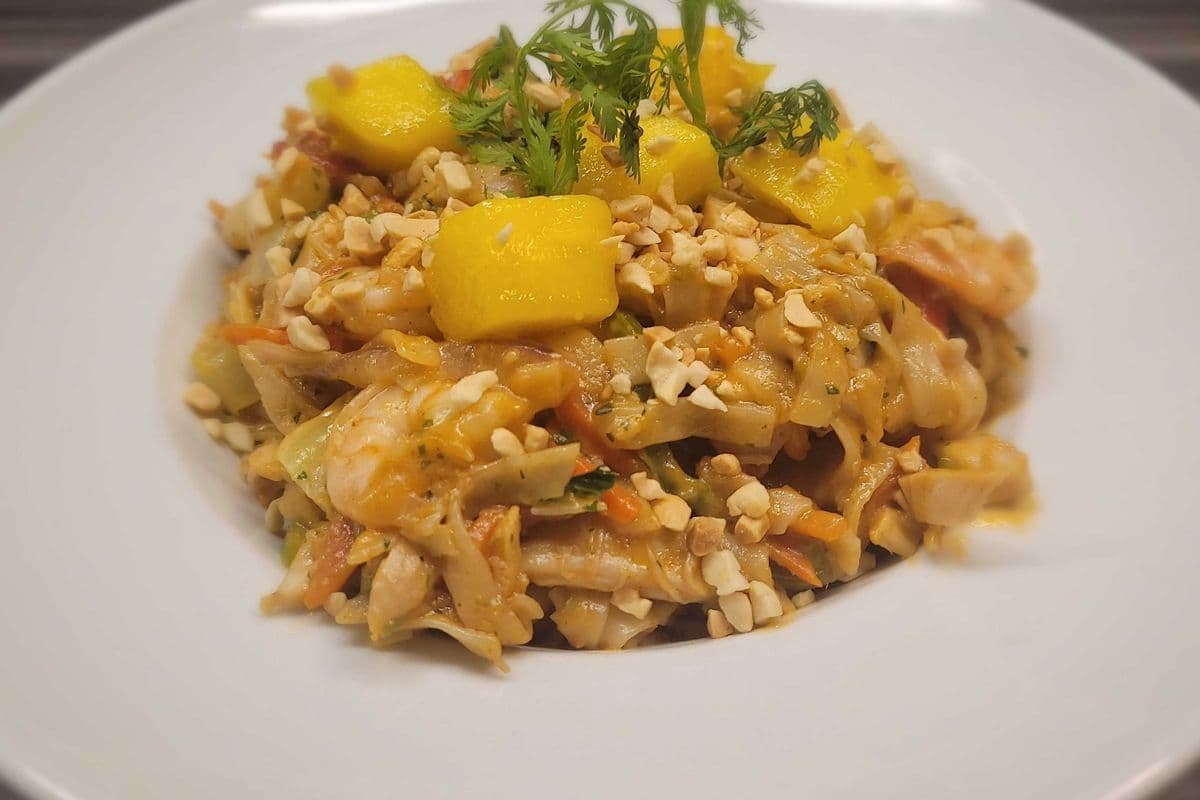 Spicy Peanut Noodle Bowl