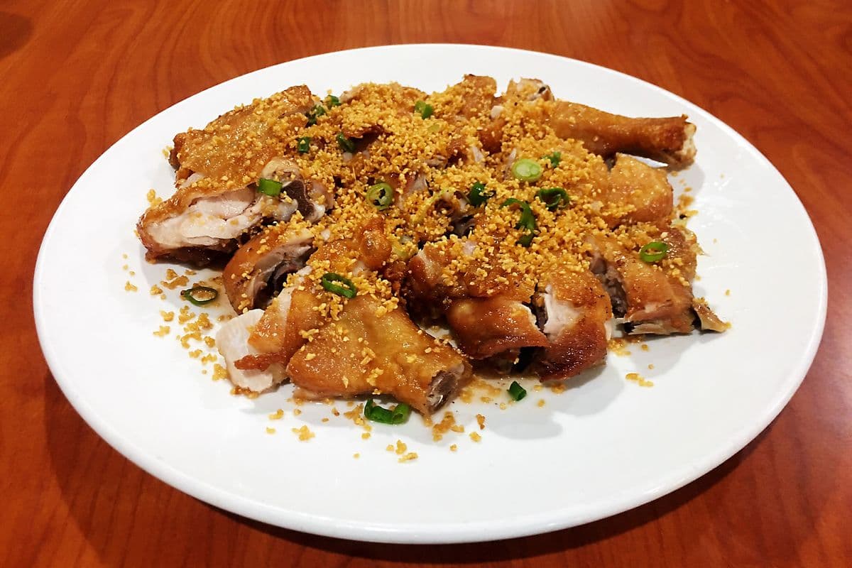 T16 - House Special Garlic Chicken (蜀莊金蒜雞)