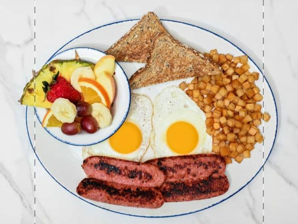 BP Bratwurst & Eggs - D