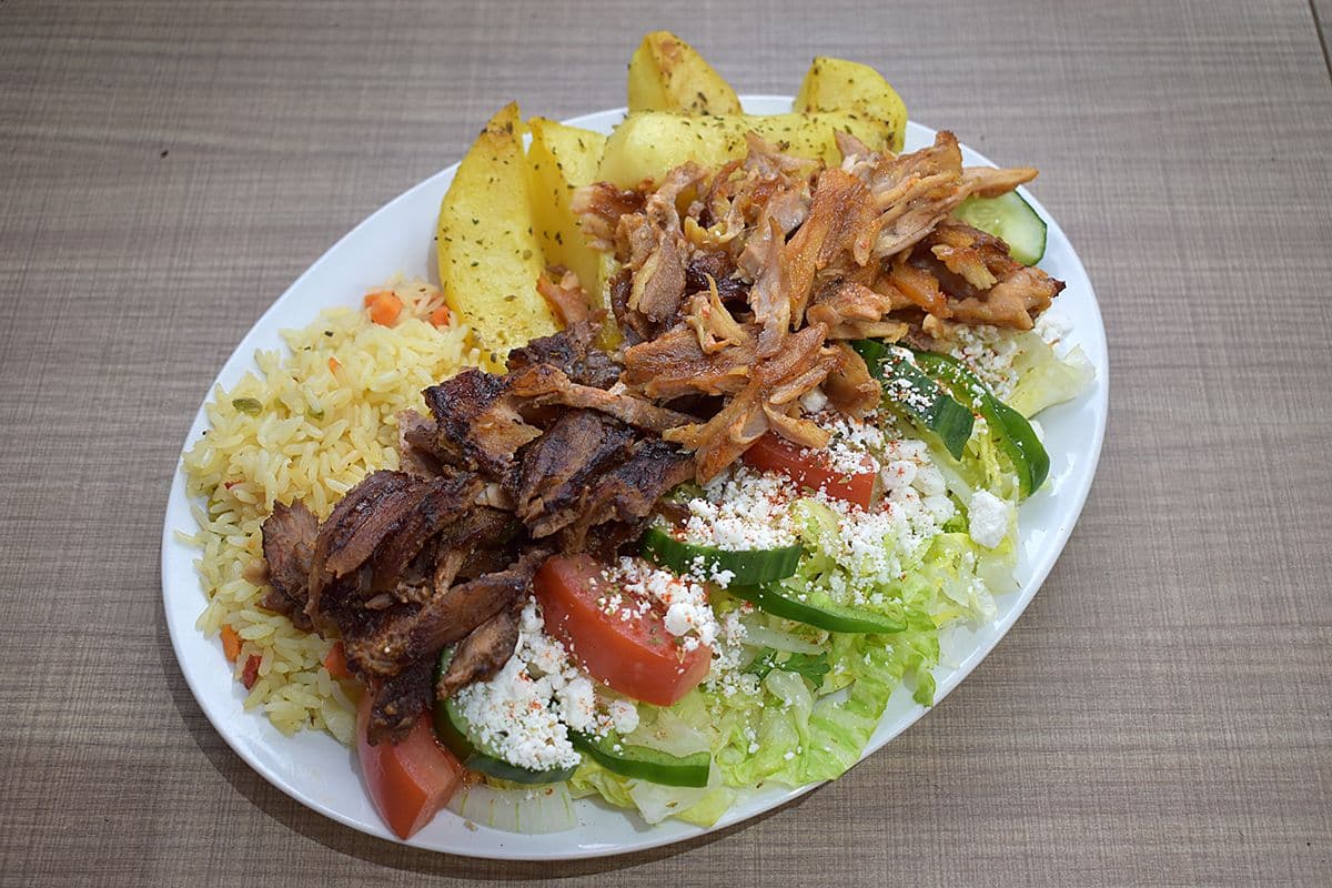 Mixed Gyro Dinner