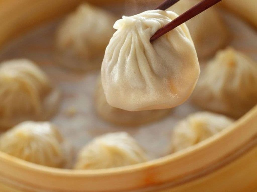 Steamed Crab & Pork Dumplin蟹粉小籠包