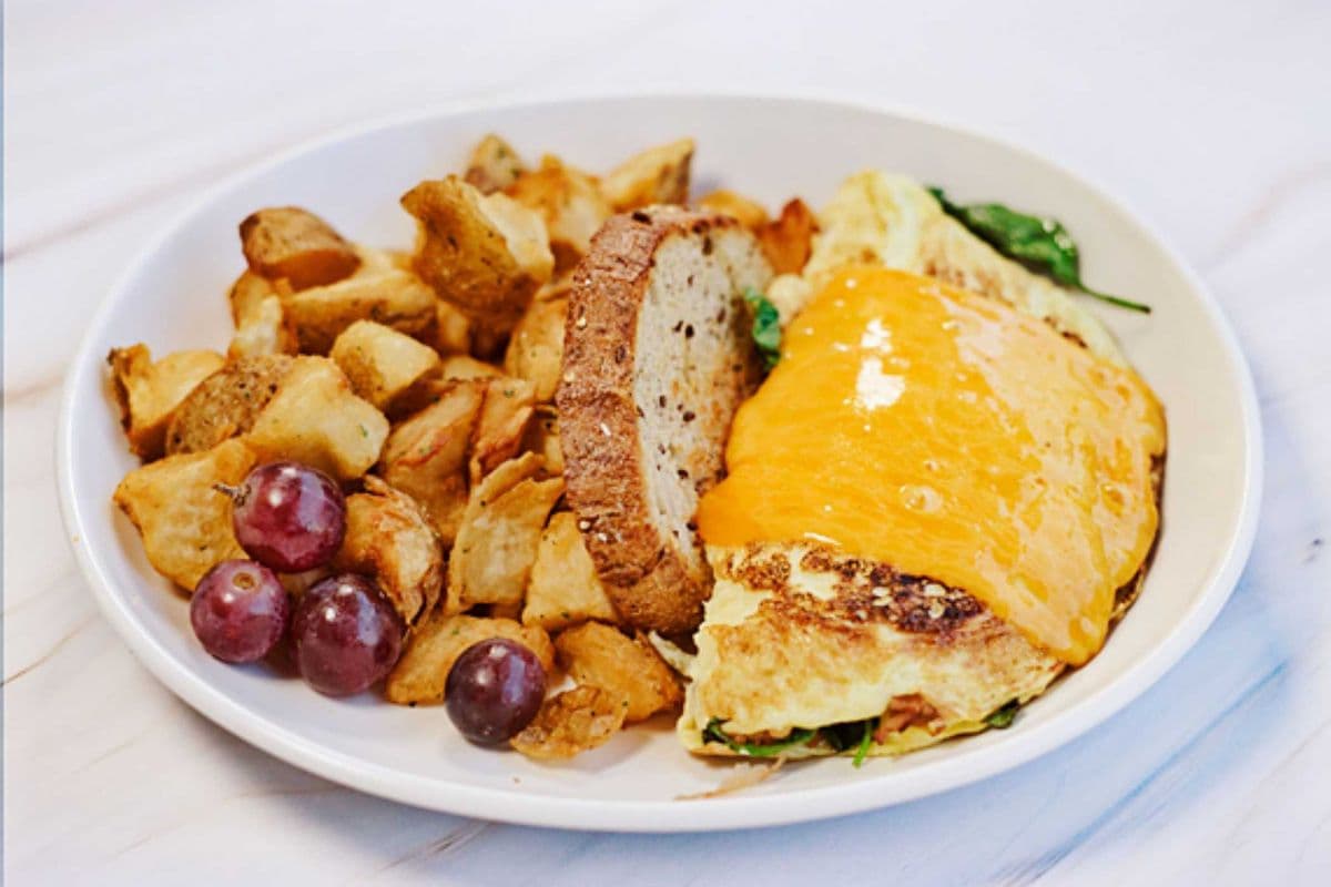 Kook's Cooks Omelette