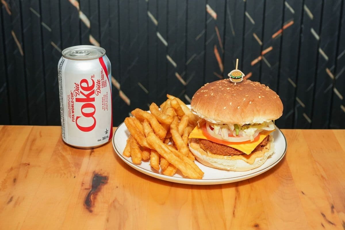 Classic Chicken Burger Meal