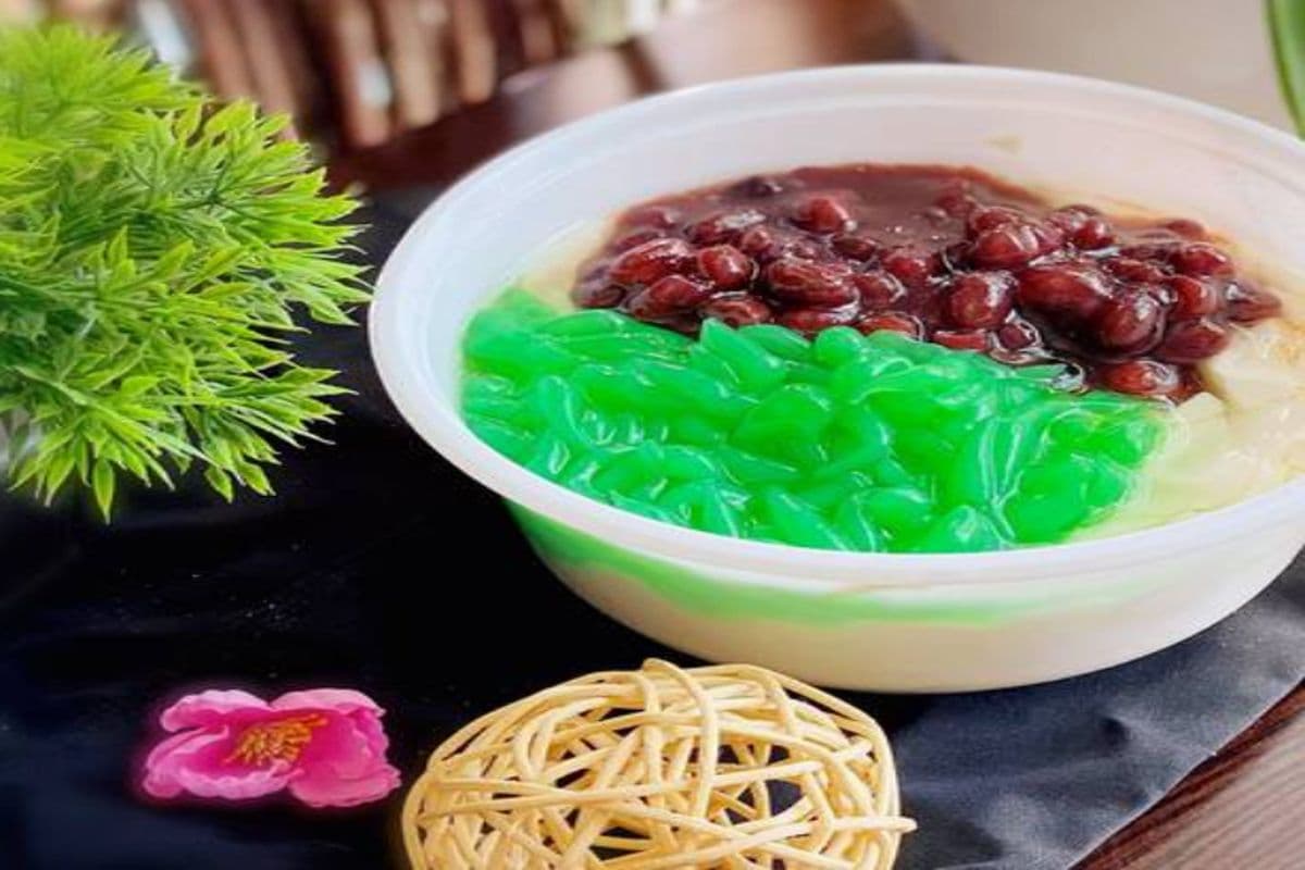 E3. Tofu with Two Toppings 豆花加兩种配料