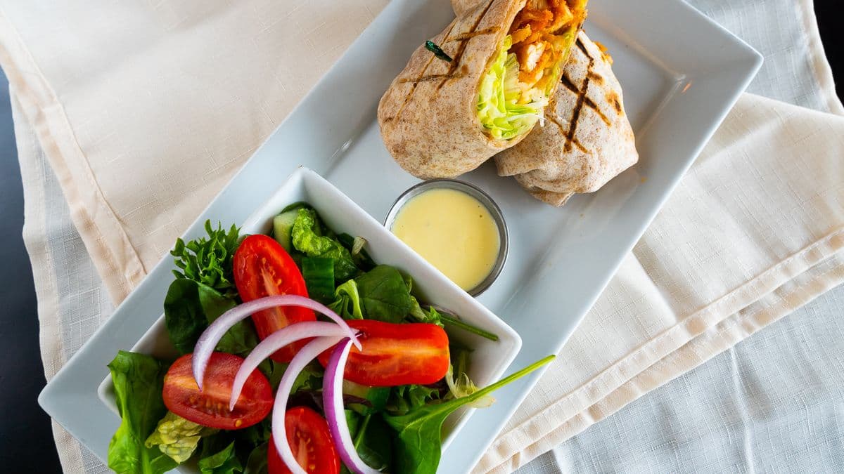 BUFFALO CHICKEN WRAP