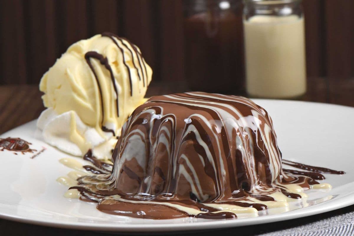 Lava Cake (Volcano Cake)