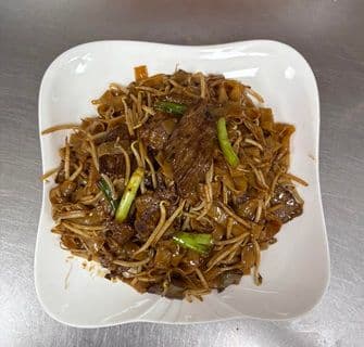 Beef Chow Fan (Rice Noodle) / 干炒牛河