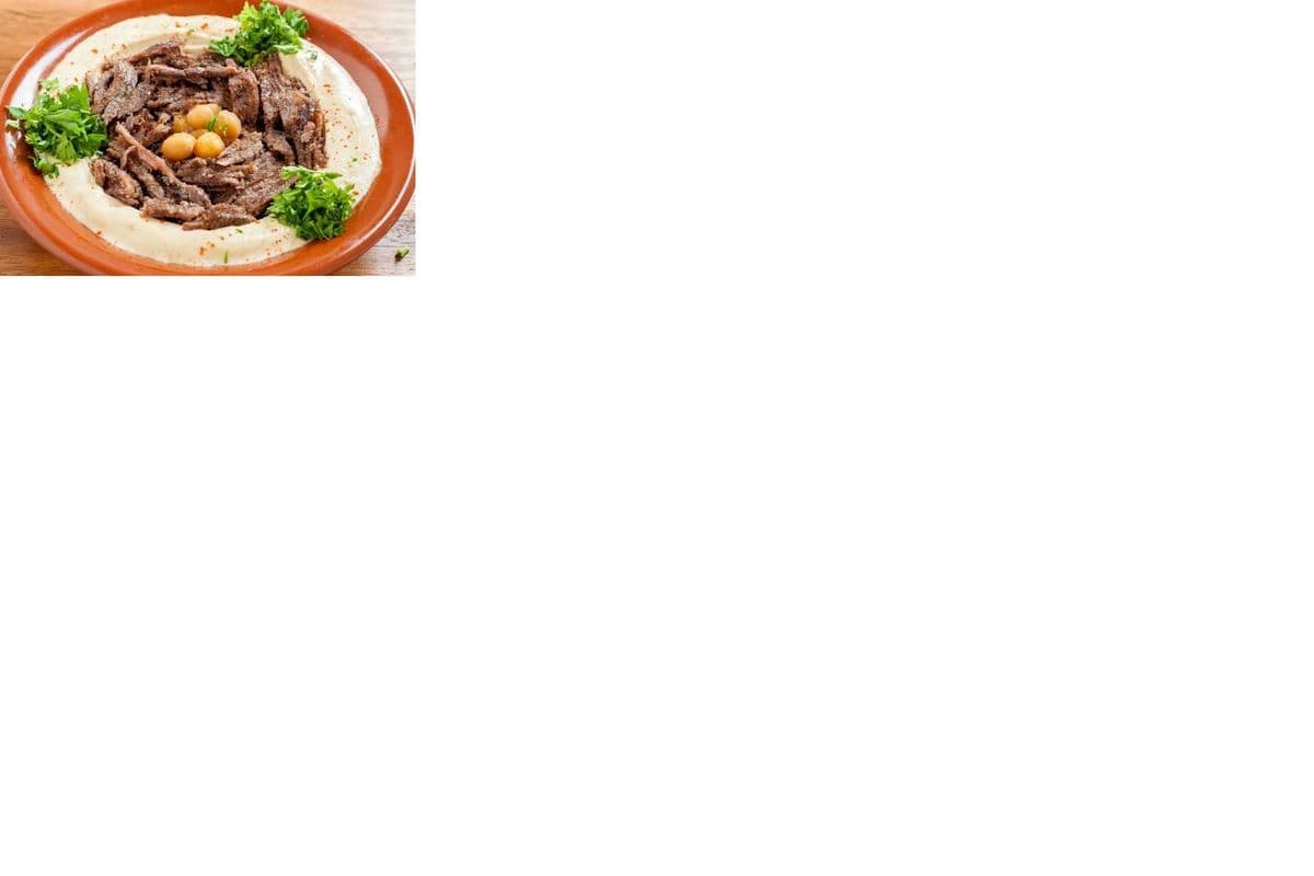 Hummus-Beef shawarma plate