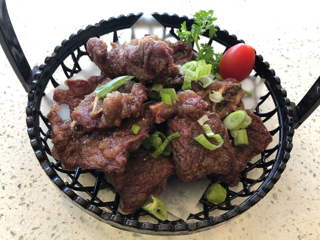 C20. Beef Ribs with Salt and Pepper (6 Pcs)