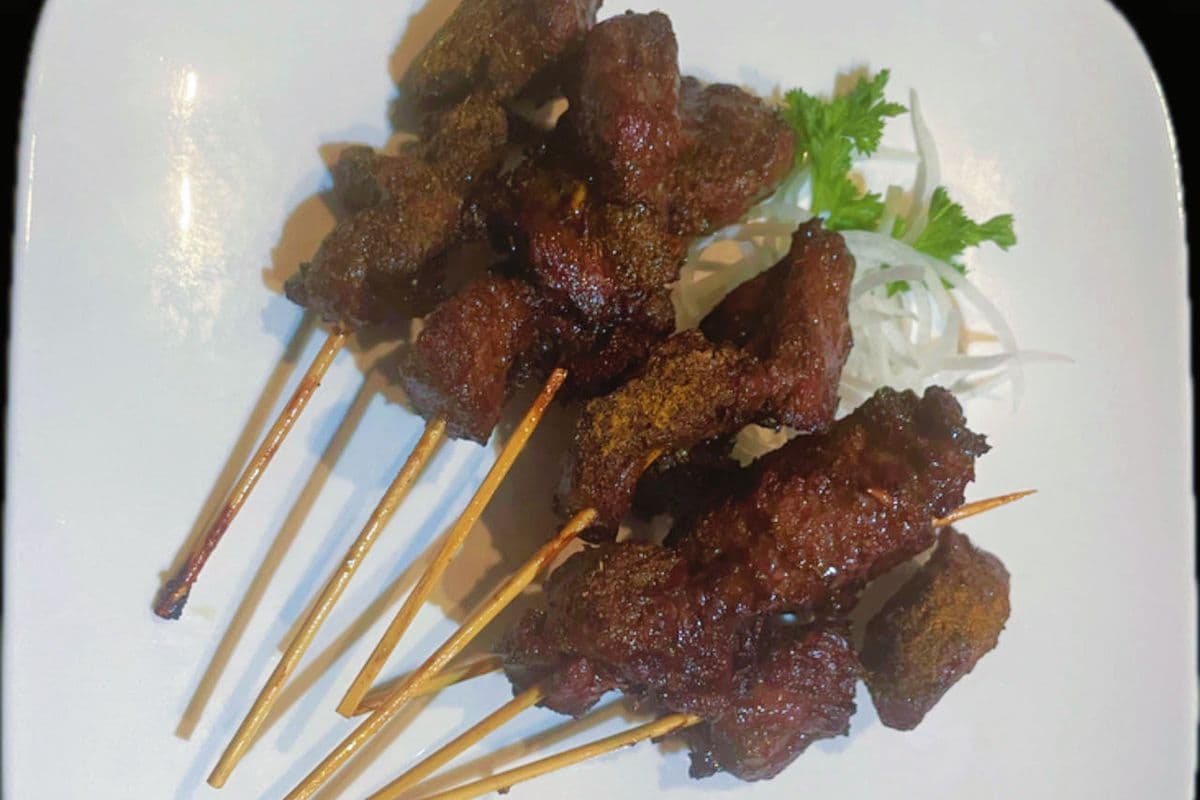 30. Beef Skewers (6 pcs)