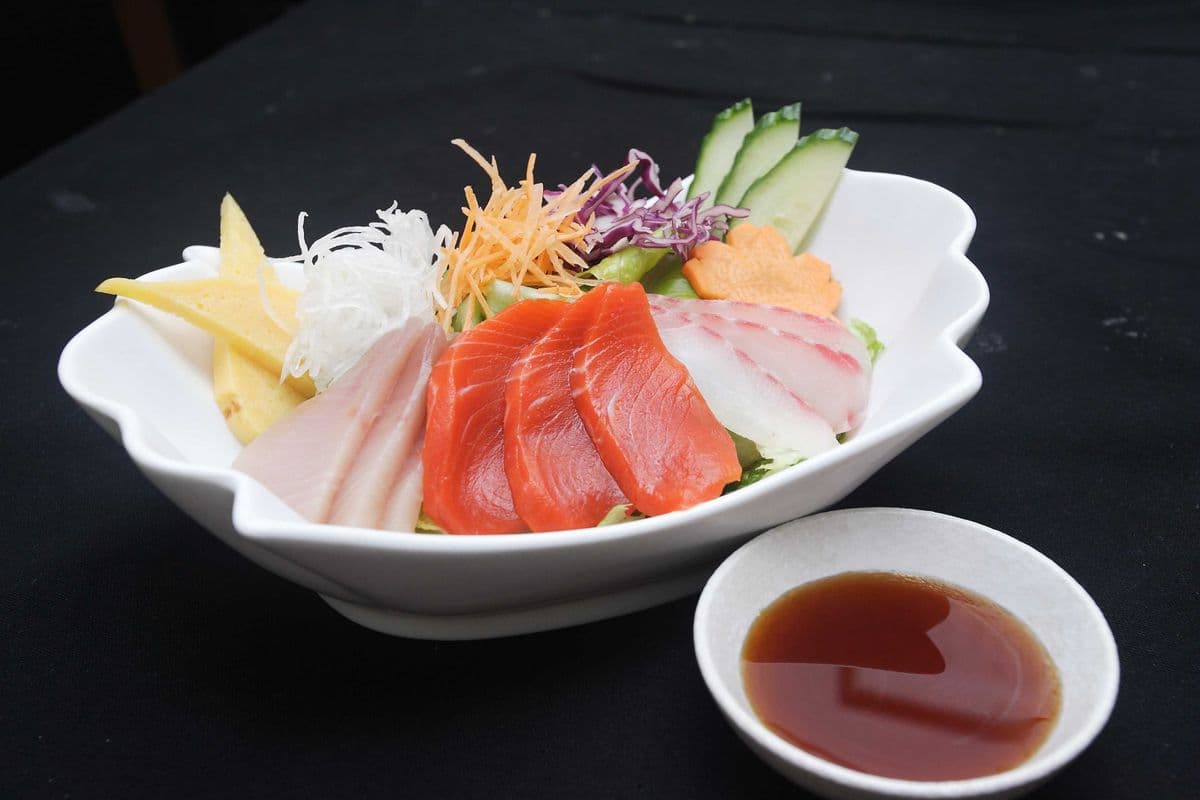 Sashimi Salad