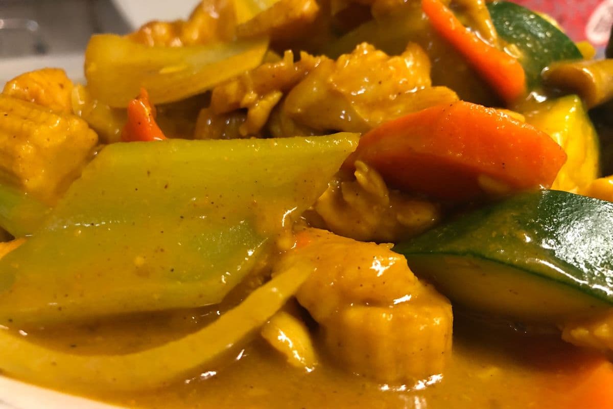 16. Curried Prawn (GF)
